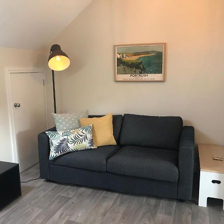 Bush House Accommodation - The Distillery 부시밀즈 외부 사진